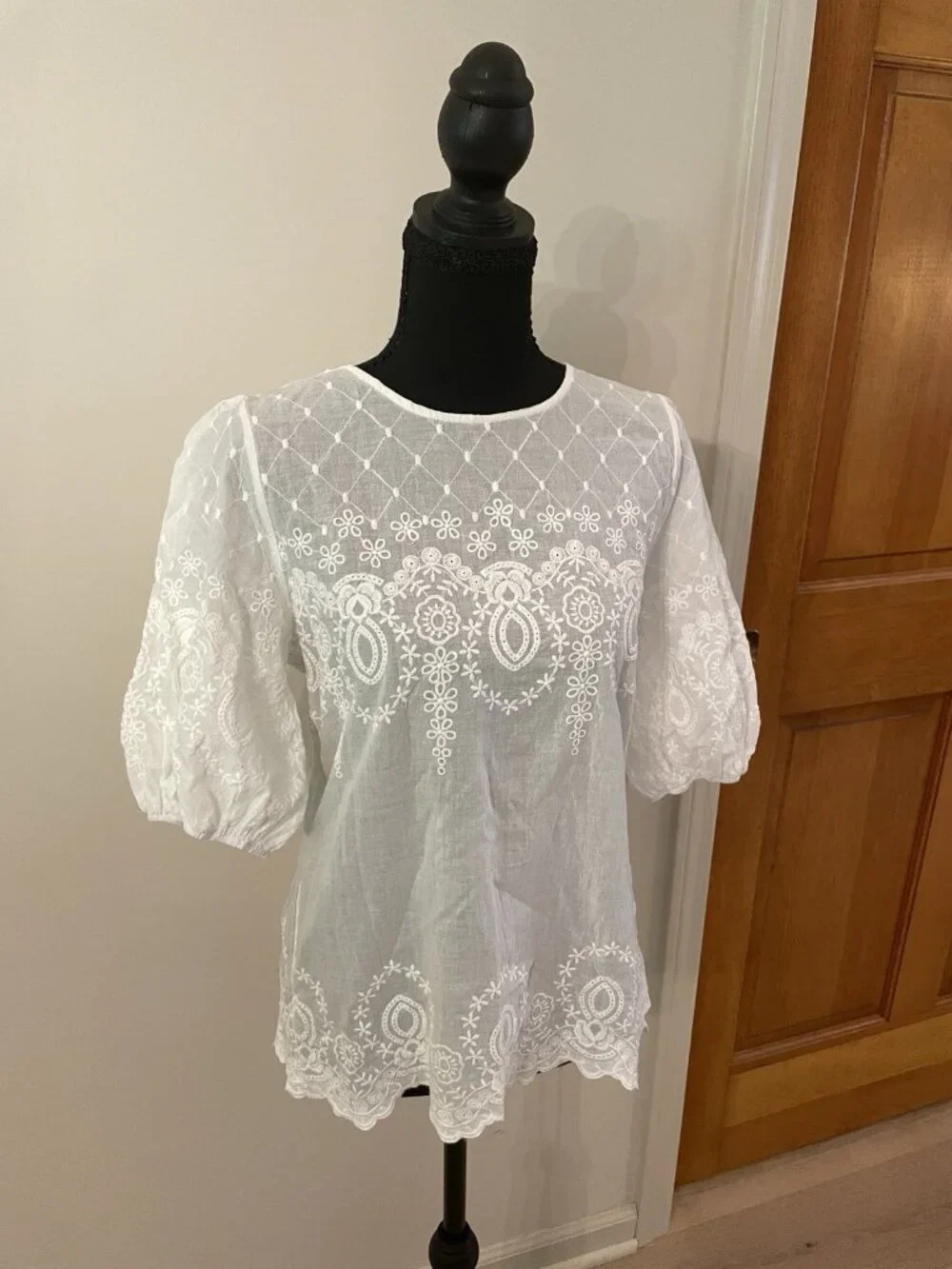 Anthropologie Embroidered White Top Puff Sleeve Peasant Shirt Cottage Kindred, M